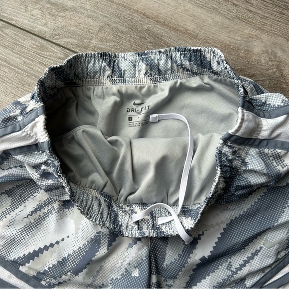 Nike Dri Fit Training Sport  Shorts - Picture 5 of 9